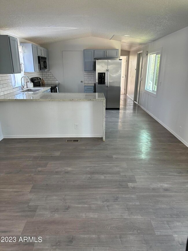 5601 W Missouri Ave unit 109, Glen Dale, AZ 85301 - photo 4