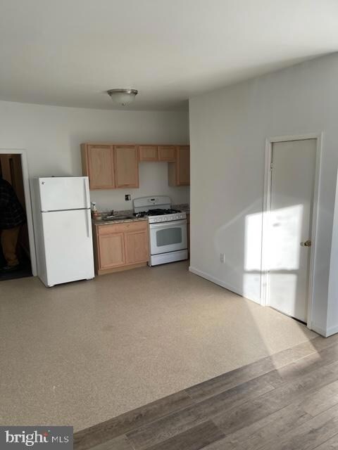 142 S 60th St, Philadelphia, PA 19139 - photo 2