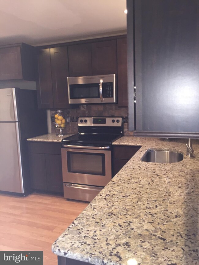 102 Couples Dr, Newark, DE 19702 - photo 4