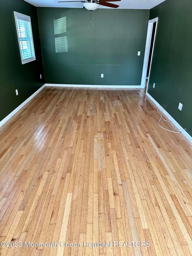 303 Union Ave, Union Beach, NJ 07735 - photo 3