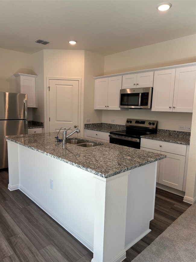 112 Rother Place, Taylor, TX 76574 - photo 4