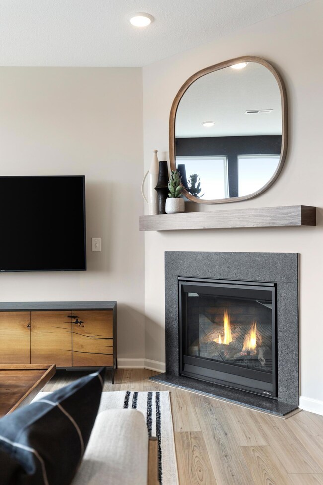 9525 4th St N_007.jpg