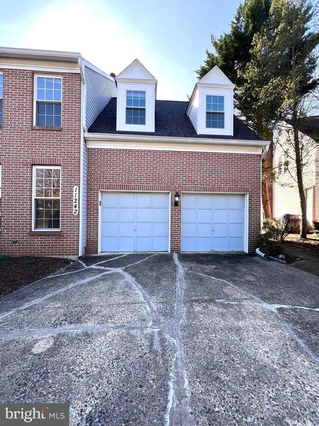 11242 Minstrel Tune Dr, Germantown, MD 20876 - photo 4