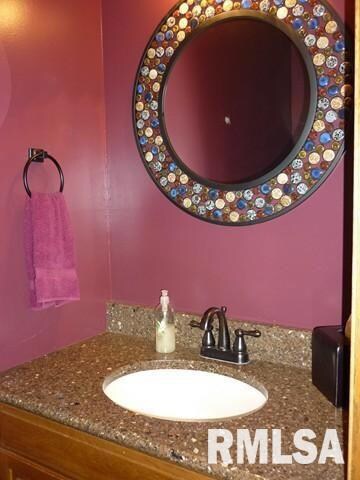 1104 W 57th St, Davenport, IA 52806 - photo 7