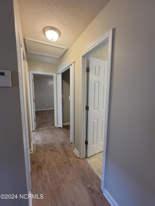 157 Lakewood Dr unit B, Jacksonville, NC 28546 - photo 5