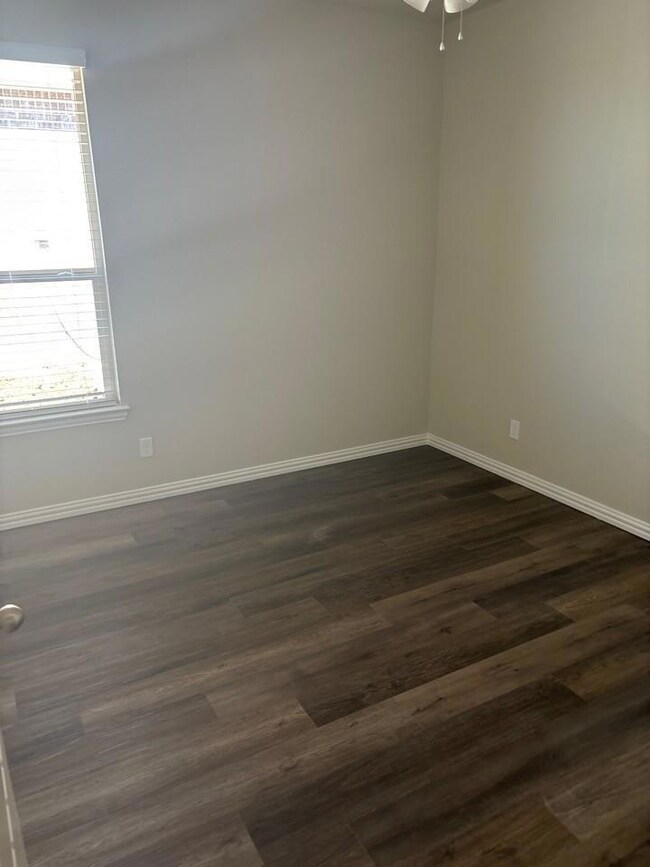 3605 Austin St, Gainesville, TX 76240 - photo 4