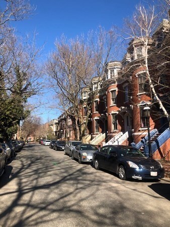 24 Mattoon St, Springfield, MA 01105 - photo 7