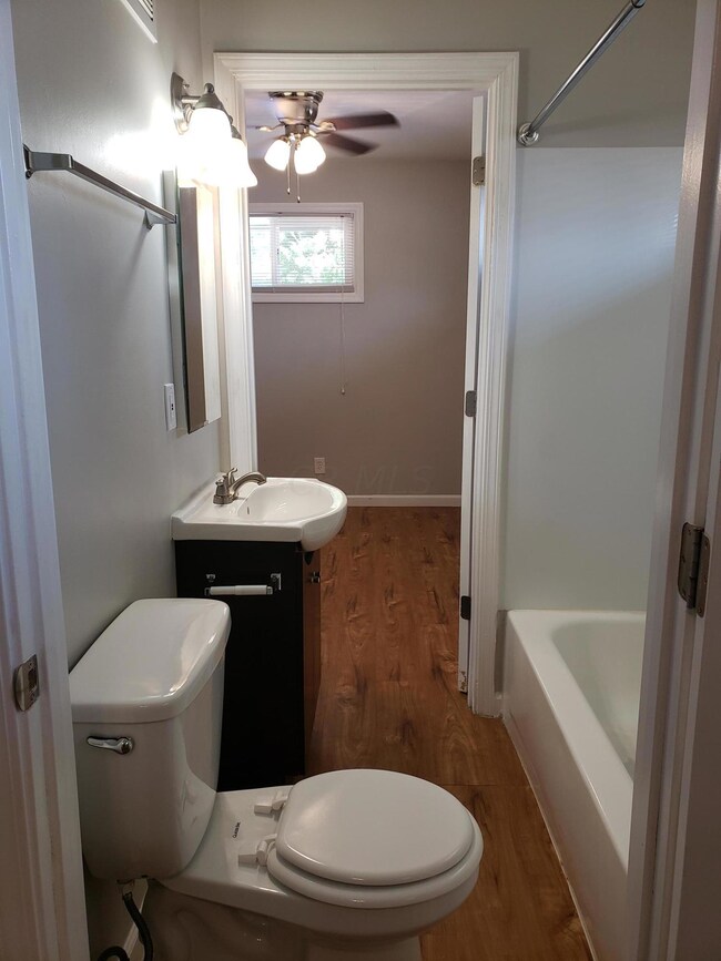 404 Kelton Ave unit C, Columbus, OH 43205 - photo 7