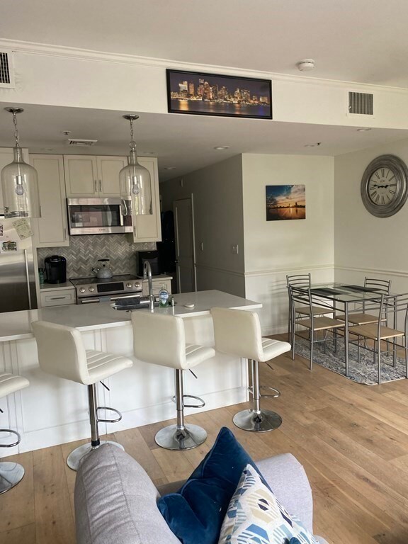 The Mariner Condominiums unit 412, Boston, MA 02109 - photo 4