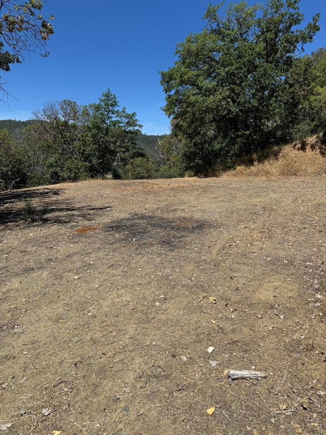 8184 Old Stage Rd, Central Point, OR 97502 - photo 3