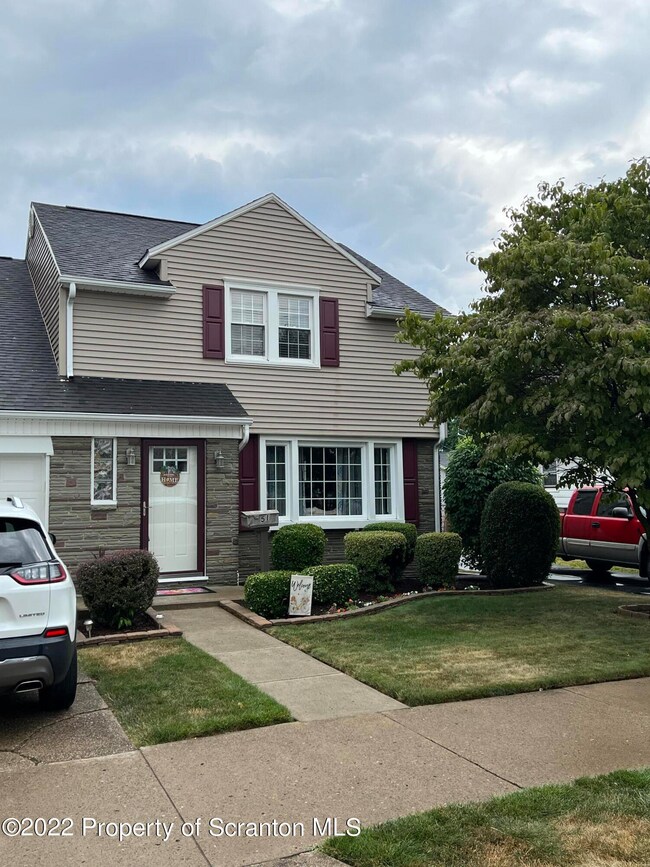 51 N Loveland Ave, Kingston, PA 18704 - photo 2