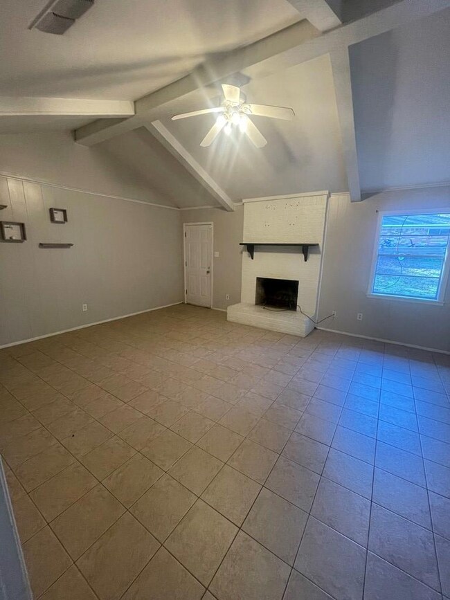 1207 SW Stallings Dr, Nacogdoches, TX 75964 - photo 7