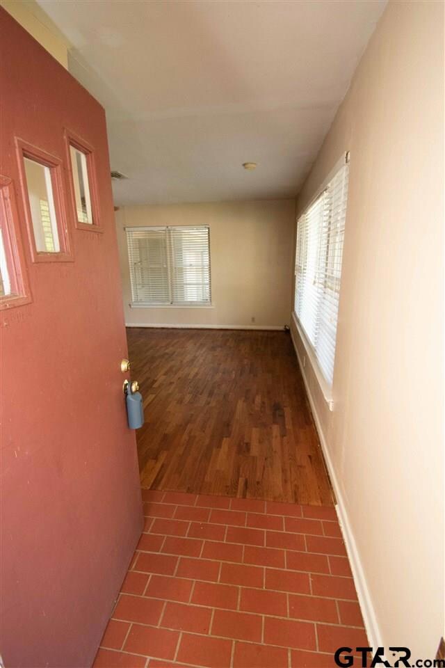 1919 1919 Lakeview, Tyler, TX 75701 - photo 3