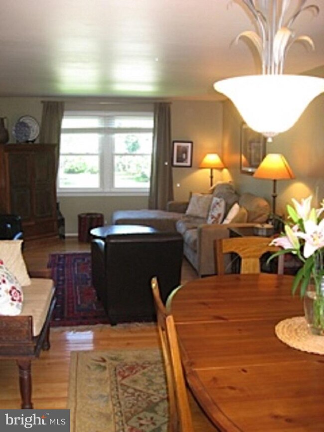 12607 Pinecrest Rd, Herndon, VA 20171 - photo 7