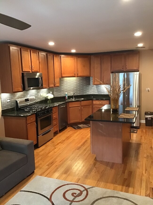 4629 S Langley Ave unit 2, Chicago, IL 60653 - photo 3