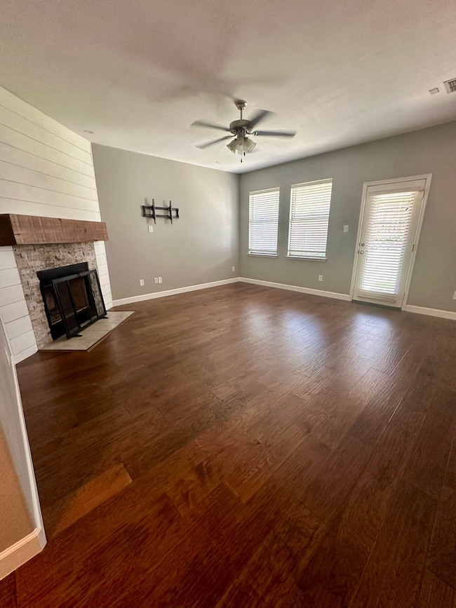 900 Lake Worth Trail, Little Elm, TX 75068 - photo 6