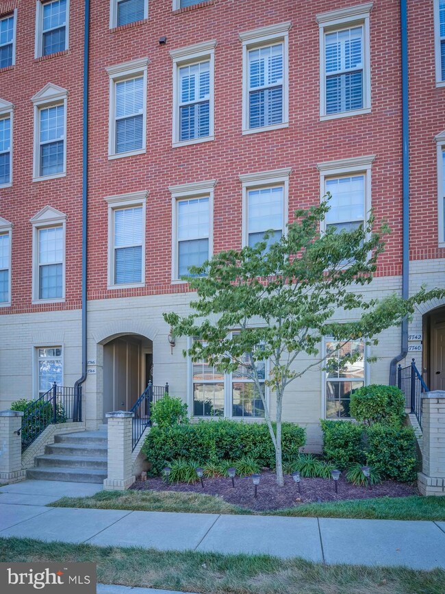 7744 Cedar Branch Dr unit 79, Gainesville, VA 20155 - photo 2