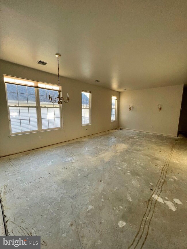 1705 W Fox Brushs Way unit 303, Glen Mills, PA 19342 - photo 4