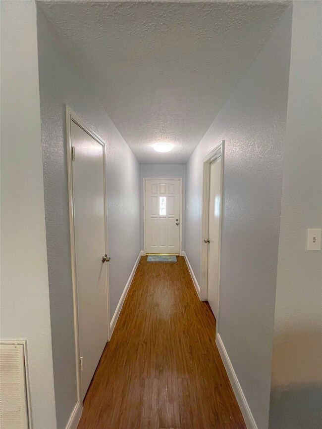 10115 Swirling Winds Dr, Houston, TX 77086 - photo 5