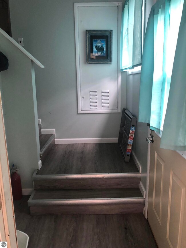 530 N Huron Rd, Au Gres, MI 48703 - photo 7