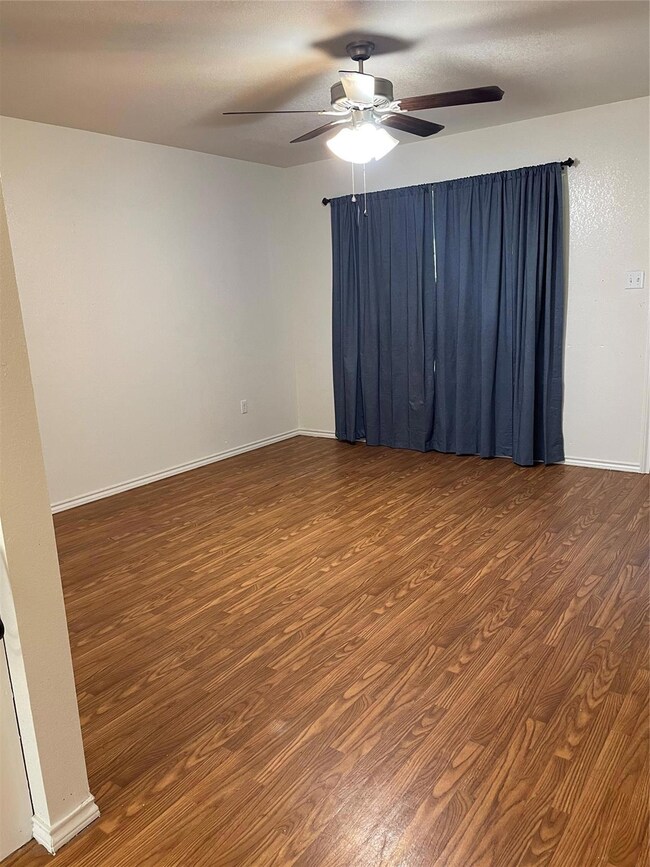 3204 Highview Ct, Granbury, TX 76049 - photo 4