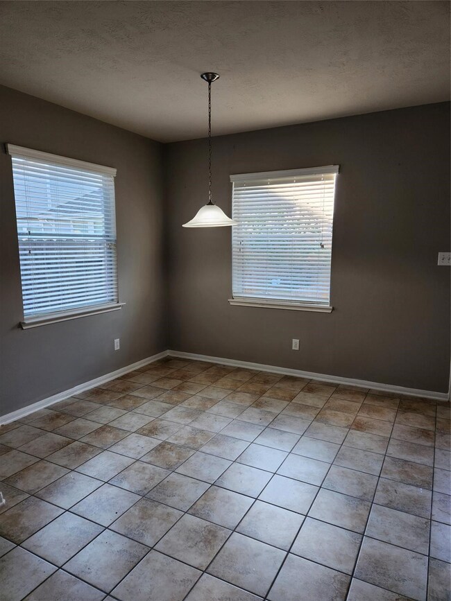 6519 Wilshire Fern, Houston, TX 77040 - photo 4