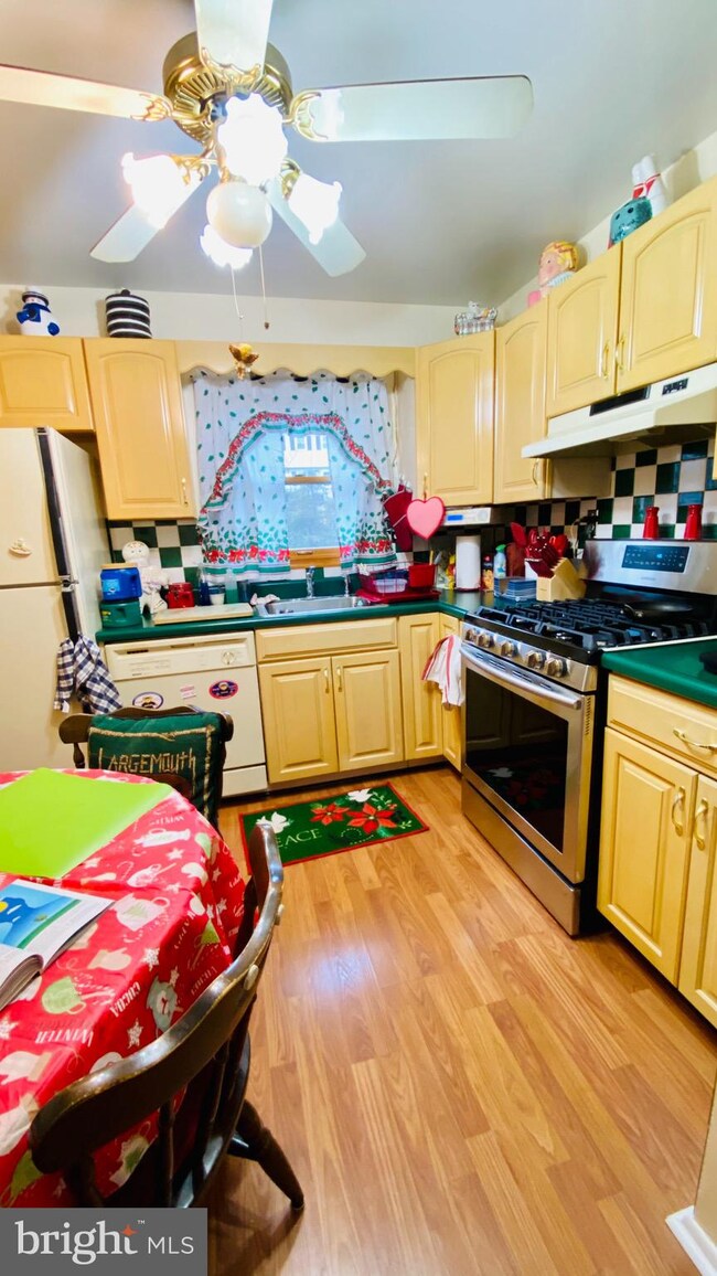 407 Hardin Dr, Joppa, MD 21085 - photo 3