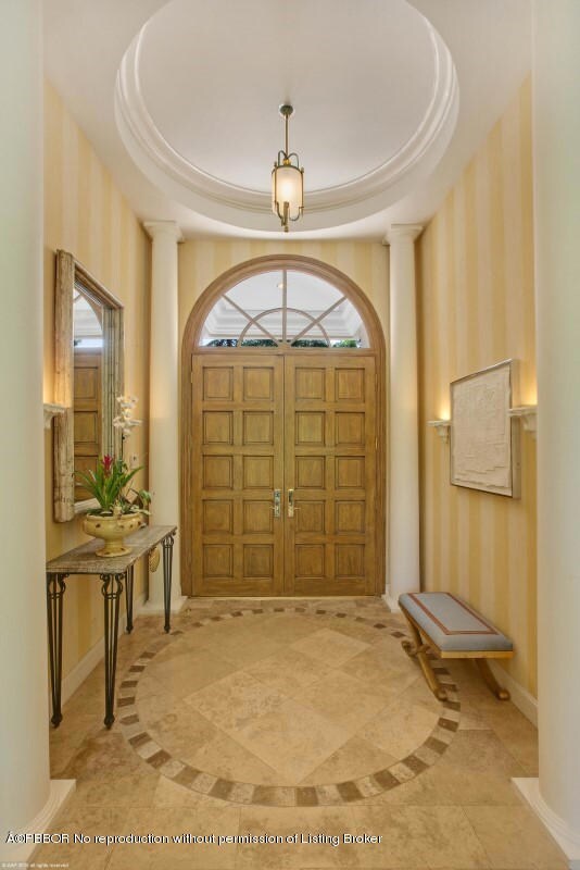 3 Foyer