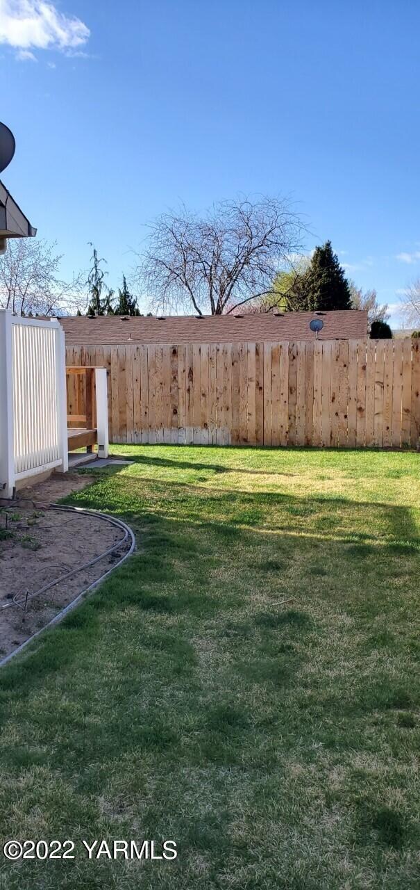 7606 Olmstead