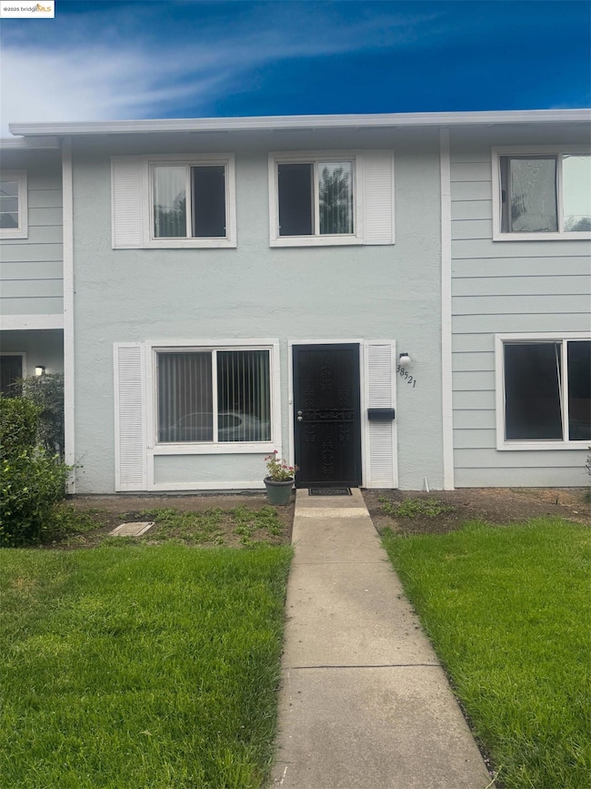 38521 Royal Ann Common, Fremont, CA 94536 - photo 4