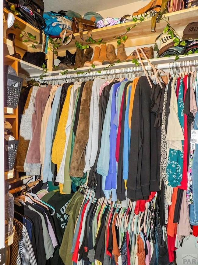 1919 E Tioga Ln, Pueblo, CO 81007 - photo 6