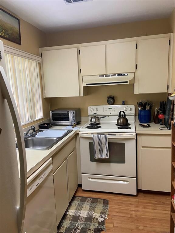 4526 SW 46th Dr, Gainesville, FL 32608 - photo 3