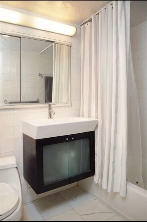 9 Hawthorne Place unit 15R, Boston, MA 02114 - photo 7