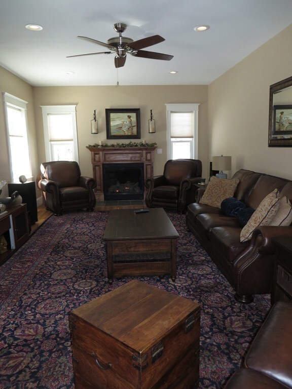 6 Emily Ln, Danvers, MA 01923 - photo 3