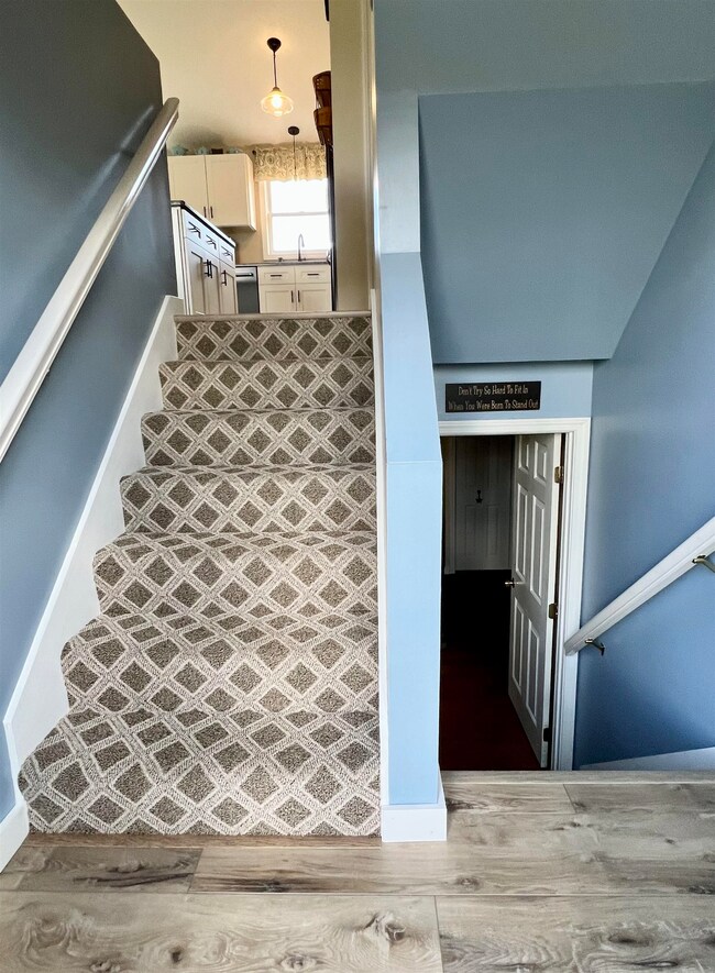 35 N River Rd, Milford, NH 03055 - photo 4