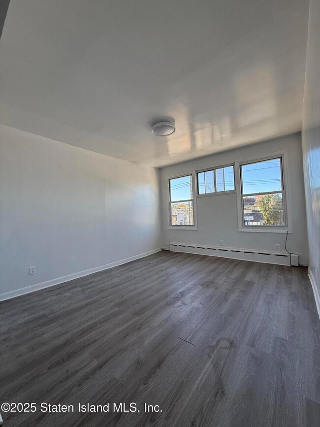 243 Jewett Ave unit 1, Staten Island, NY 10302 - photo 7