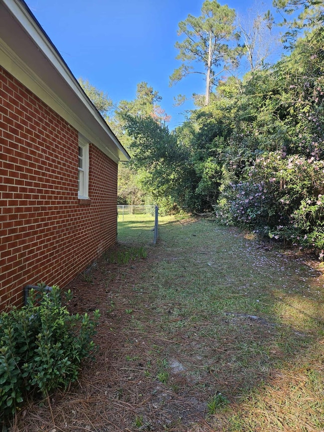 1159 W 20th St, Laurel, MS 39440 - photo 5