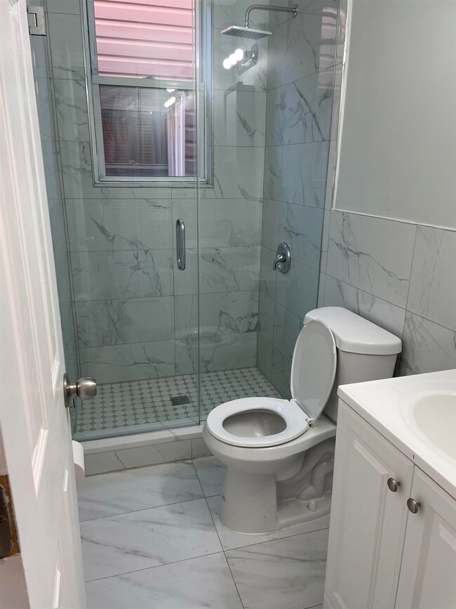 290 Claremont Ave unit 2, Jersey City, NJ 07305 - photo 6