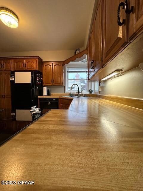 1518 14th Ave S, Grand Forks, ND 58201 - photo 4