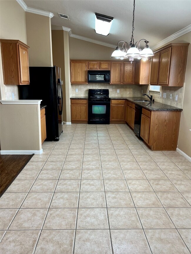 2510 Braley Park Ln, Conroe, TX 77385 - photo 6