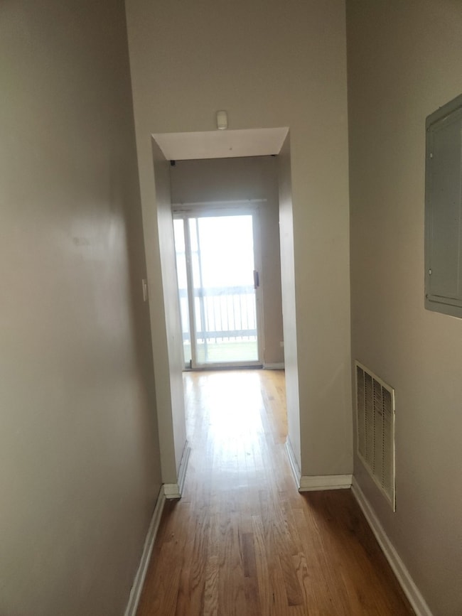 3342 W Crystal St, Chicago, IL 60651 - photo 4