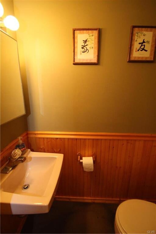 5663 Wedge Ln, Allentown, PA 18106 - photo 5