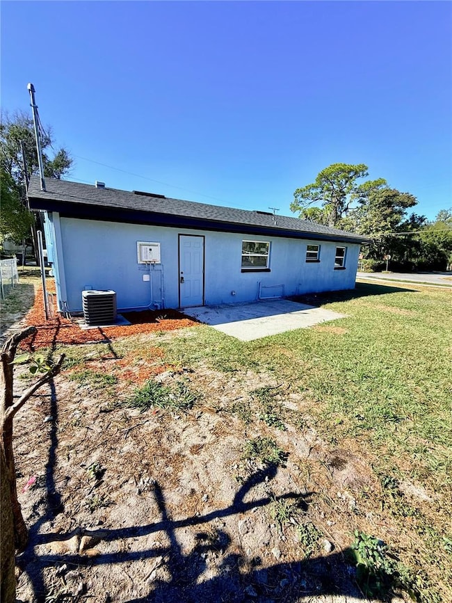 1250 31st St NW, Winter Haven, FL 33881 - photo 4