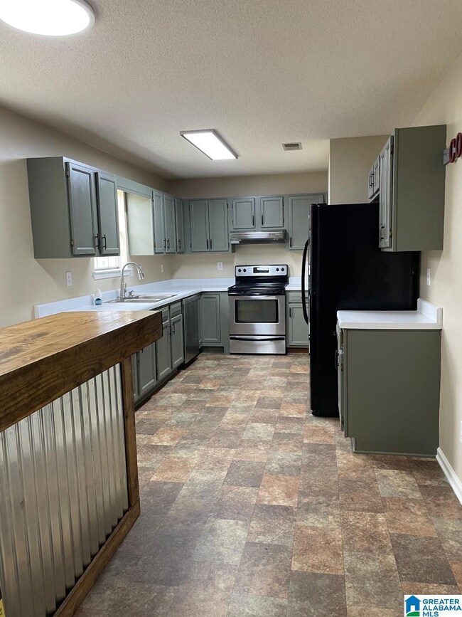 1008 Hickory St, Moody, AL 35004 - photo 2