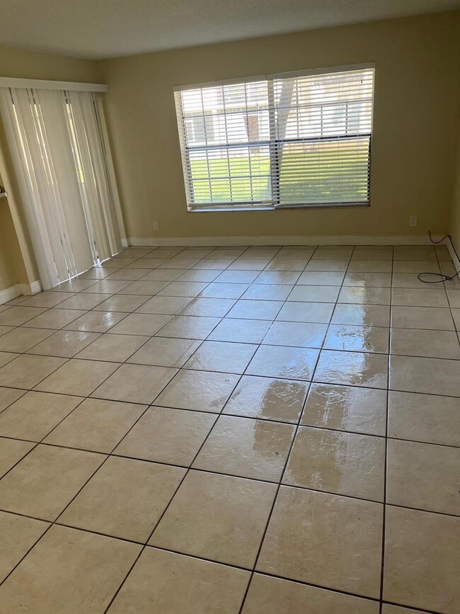 4240 NW 21st St unit 143, Lauderhill, FL 33313 - photo 7