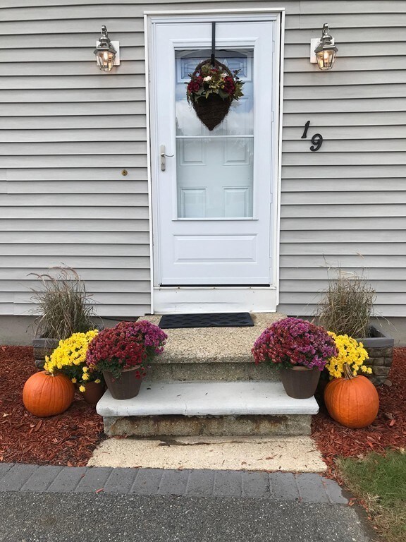 19 Temple Dr, Methuen, MA 01844 - photo 4
