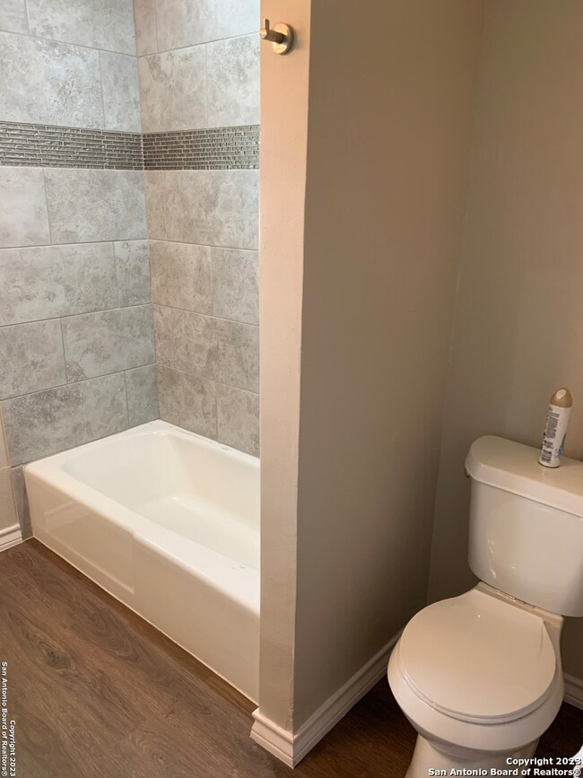 4615 Old Coach Ln, San Antonio, TX 78220 - photo 4