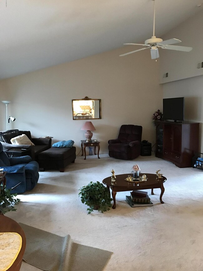 Living Rm