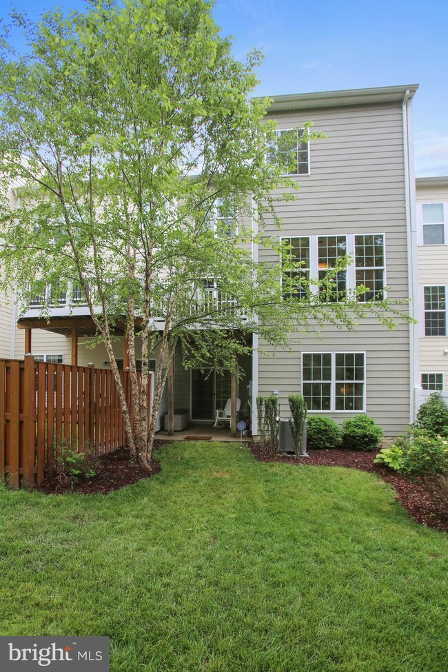 42760 Keiller Terrace, Ashburn, VA 20147 - photo 2