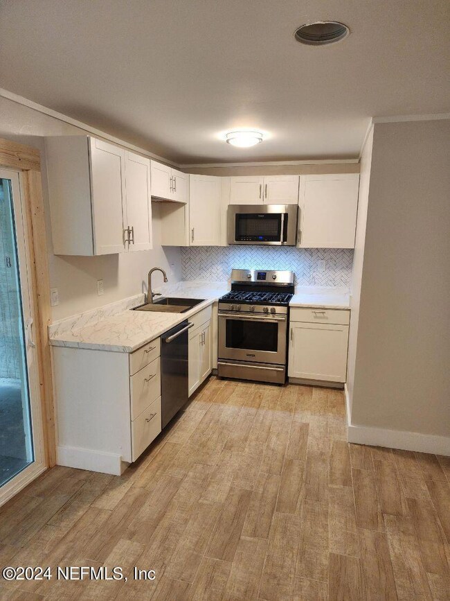 2055 Betsy Dr, Jacksonville, FL 32210 - photo 2